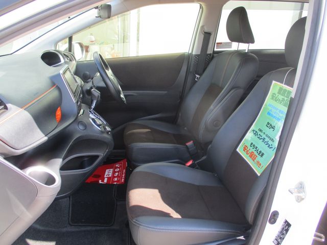 TOYOTA SIENTA HYBRID 2019