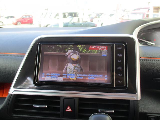 TOYOTA SIENTA HYBRID 2019