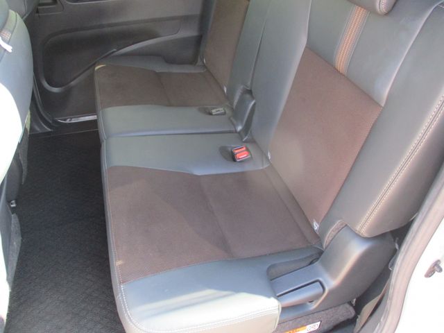 TOYOTA SIENTA HYBRID 2019