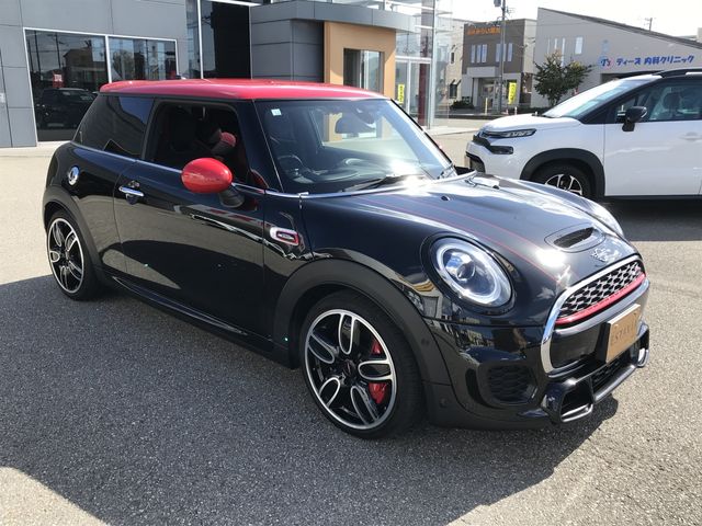 BMW MINI 2018