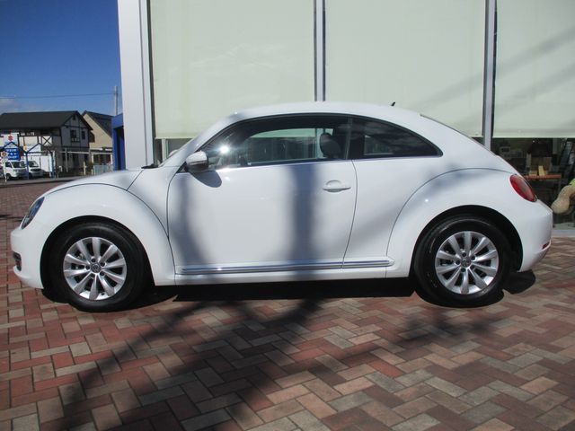VOLKSWAGEN VOLKSWAGEN The BEETLE 2015