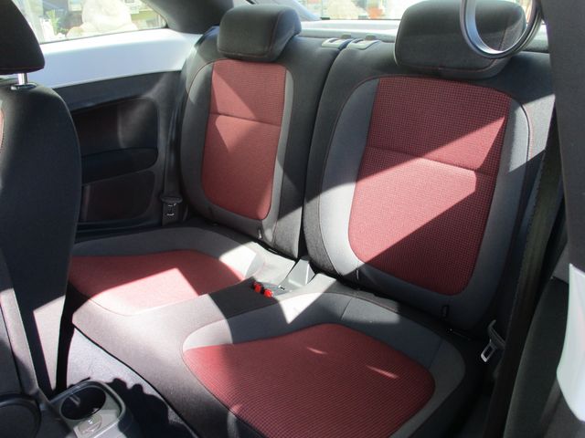 VOLKSWAGEN VOLKSWAGEN The BEETLE 2015