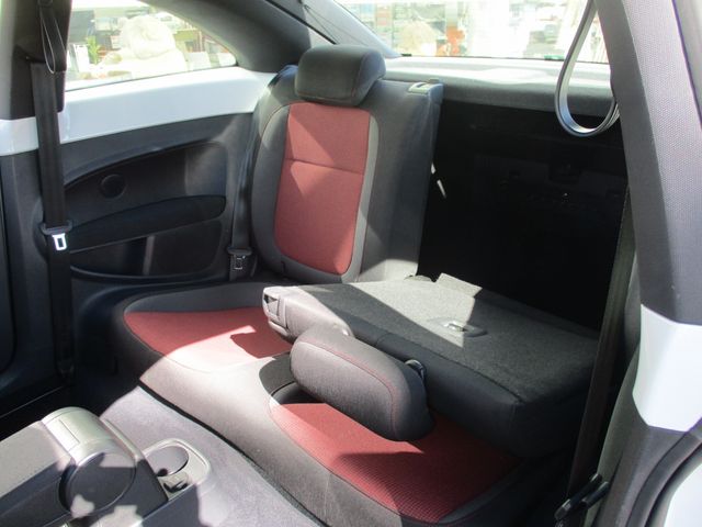 VOLKSWAGEN VOLKSWAGEN The BEETLE 2015