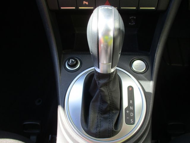 VOLKSWAGEN VOLKSWAGEN The BEETLE 2015