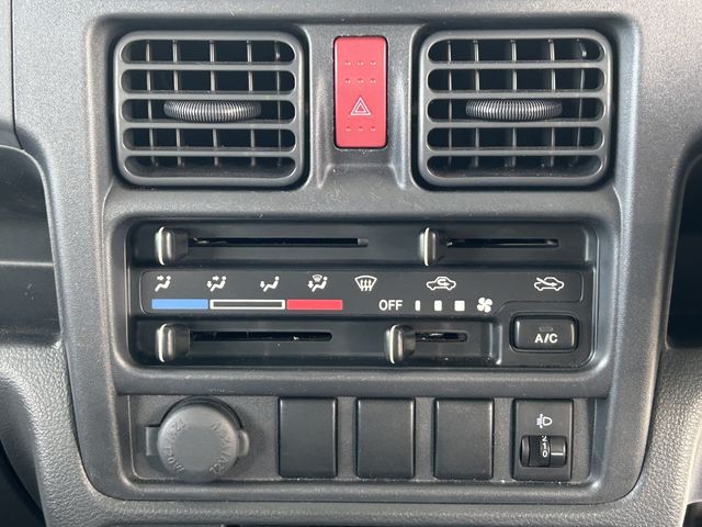 NISSAN NT100 CLIPPER 2019