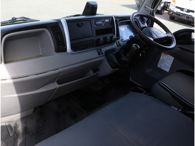 MITSUBISHI CANTER 2018