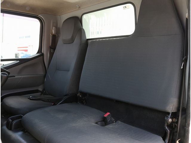 MITSUBISHI CANTER 2018