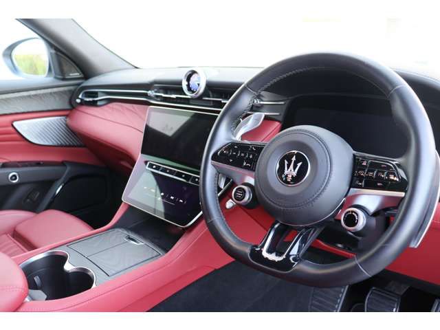 MASERATI MASERATI Grecale 2023