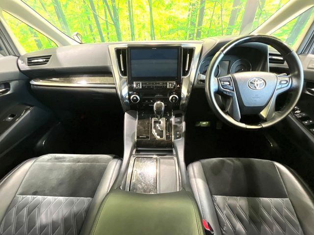 TOYOTA ALPHARD 2016