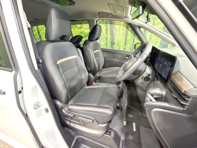 NISSAN SERENA  WG 2024