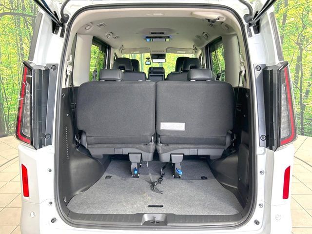 NISSAN SERENA  WG 2024