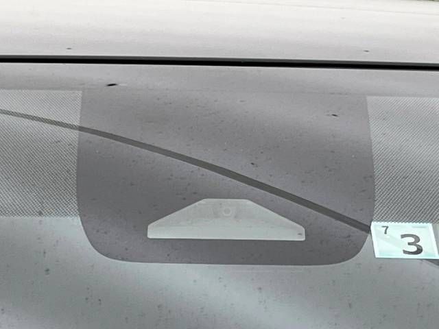 TOYOTA VOXY HYBRID 2022