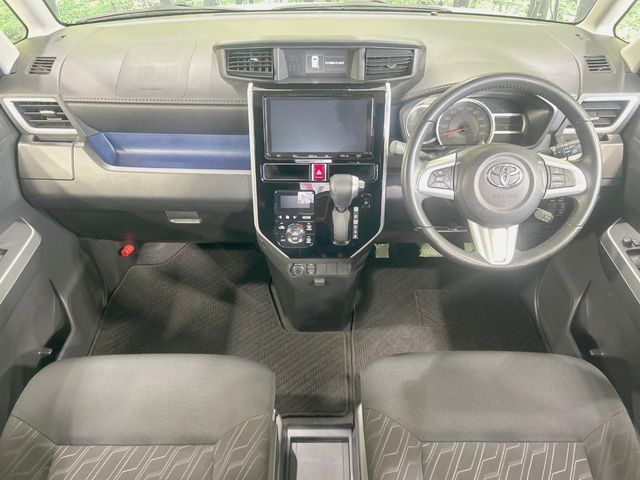 TOYOTA ROOMY 2019