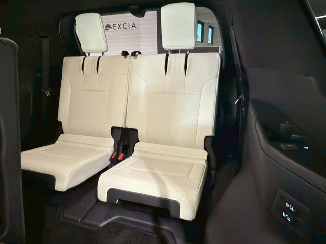 TOYOTA LEXUS LX600 2022