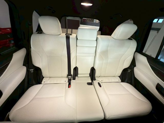 TOYOTA LEXUS LX600 2022