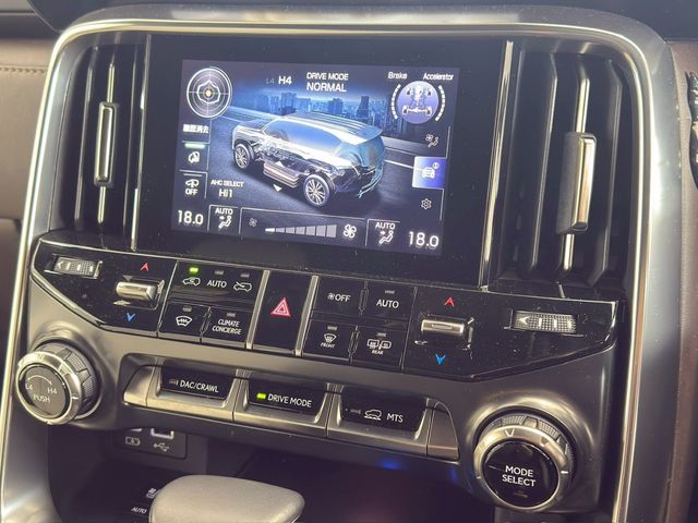 TOYOTA LEXUS LX600 2022