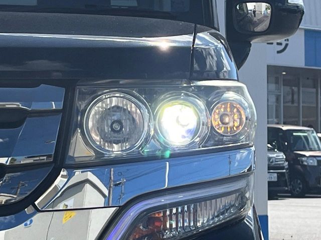 HONDA N BOX CUSTOM 2015