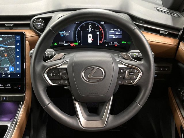 TOYOTA LEXUS LBX 2024