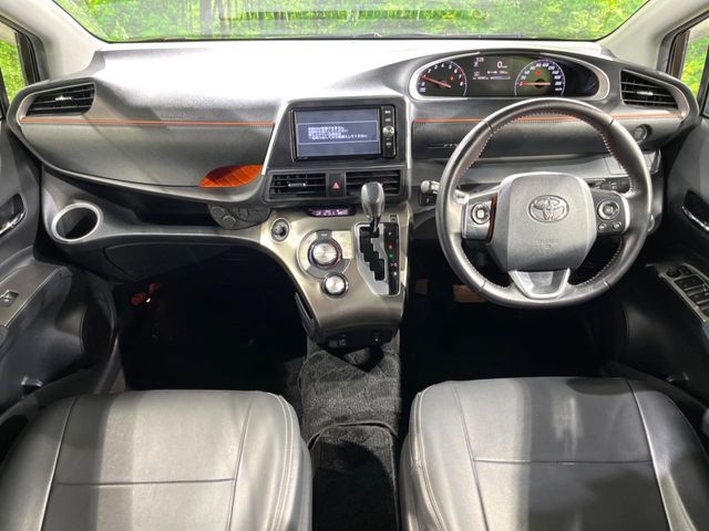TOYOTA SIENTA 2016