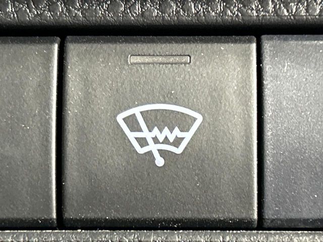 TOYOTA HARRIER HYBRID 2020