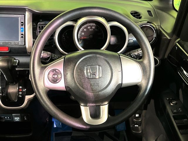 HONDA N BOX CUSTOM 4WD 2016