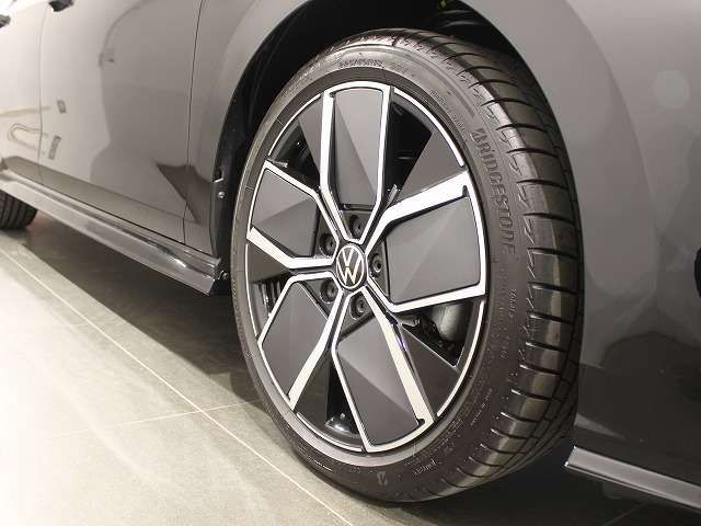 VOLKSWAGEN VOLKSWAGEN GOLF VARIANT 2025