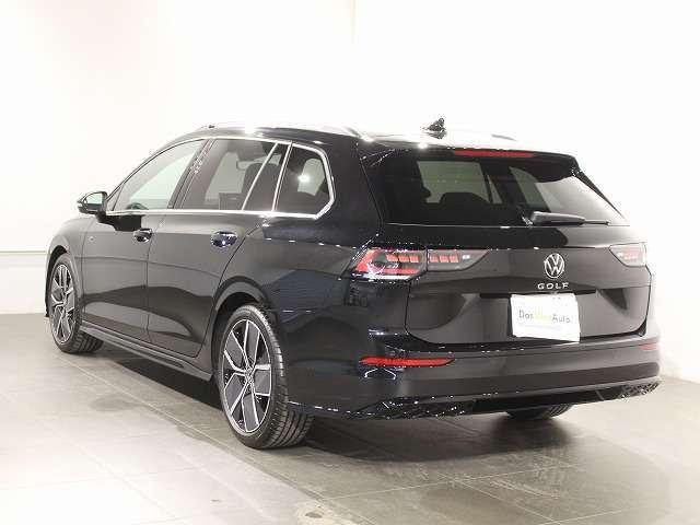 VOLKSWAGEN VOLKSWAGEN GOLF VARIANT 2025