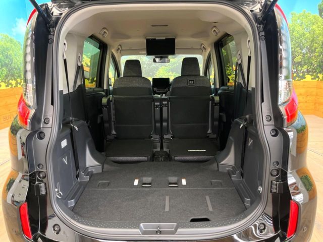 TOYOTA SIENTA HYBRID 2023