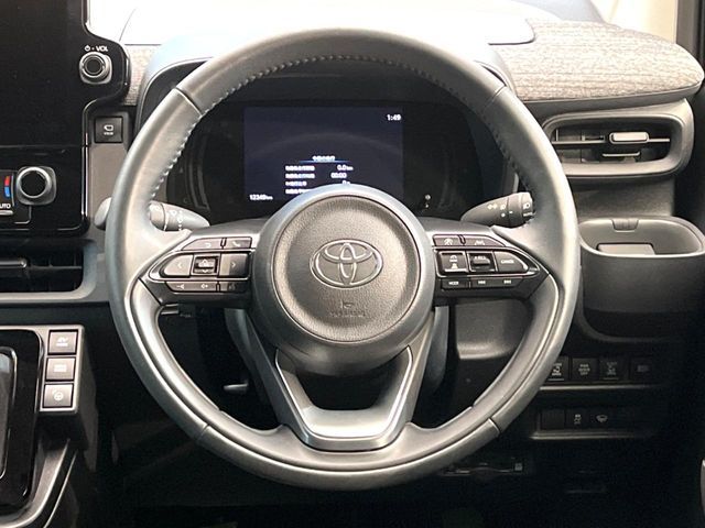 TOYOTA SIENTA HYBRID 2023