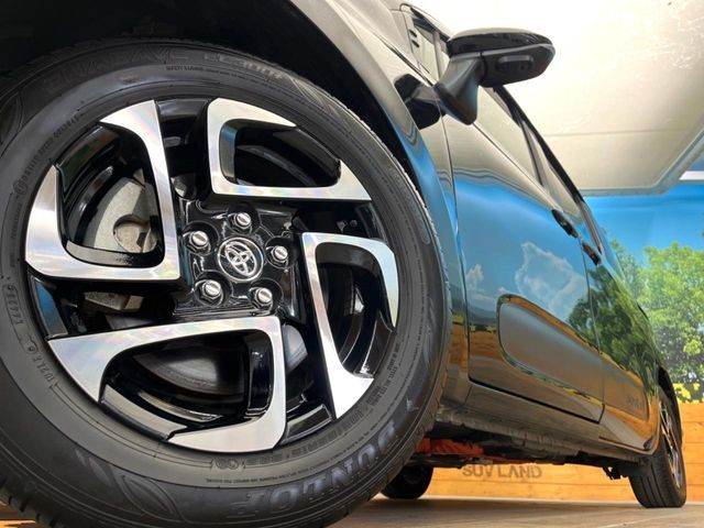 TOYOTA SIENTA HYBRID 2023