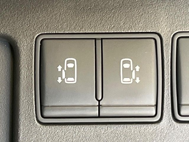 NISSAN SERENA  S-HYBRID 2014