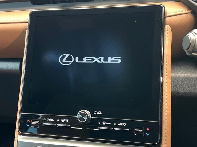 TOYOTA LEXUS LBX 2024