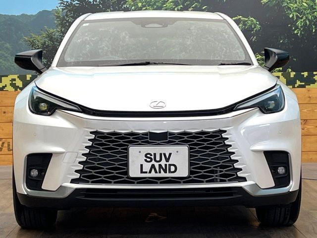 TOYOTA LEXUS LBX 2024