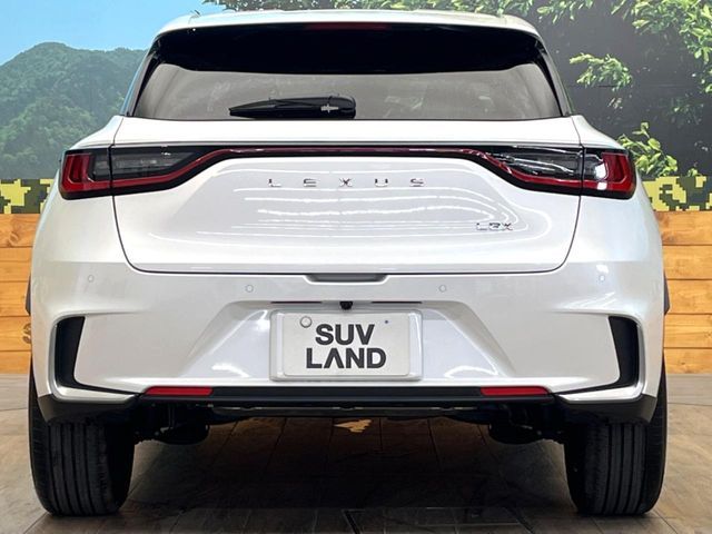 TOYOTA LEXUS LBX 2024