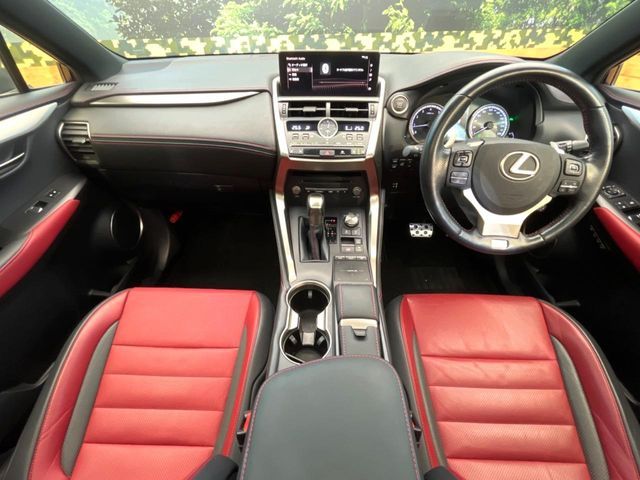 TOYOTA LEXUS NX300 2018