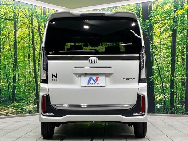 HONDA N BOX CUSTOM 2024