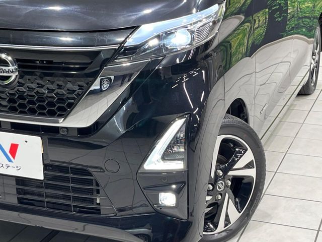 NISSAN ROOX 2020