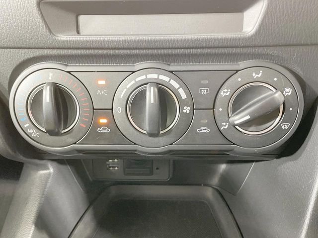 MAZDA AXELA SPORTS 2014