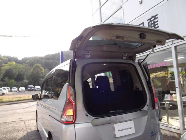 NISSAN SERENA  S-HYBRID 4WD 2017