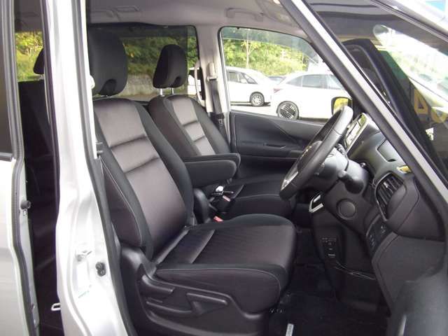 NISSAN SERENA  S-HYBRID 4WD 2017