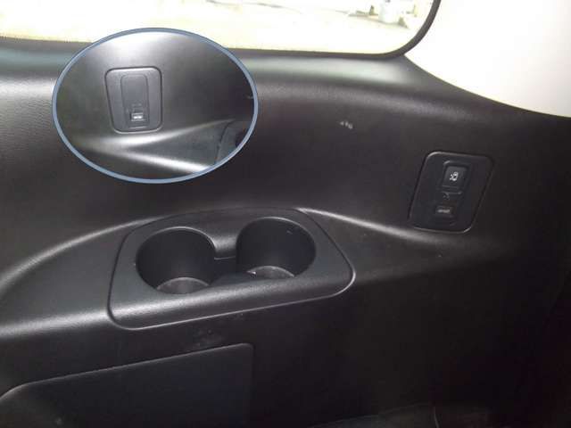 NISSAN SERENA  S-HYBRID 4WD 2017