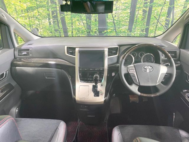 TOYOTA VELLFIRE 2014