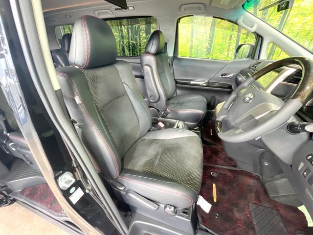 TOYOTA VELLFIRE 2014