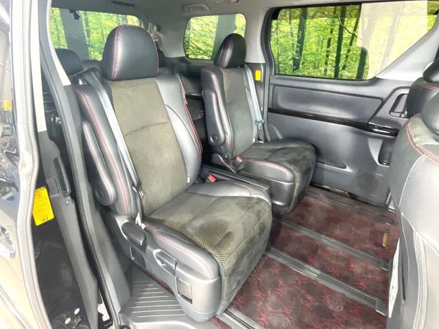 TOYOTA VELLFIRE 2014