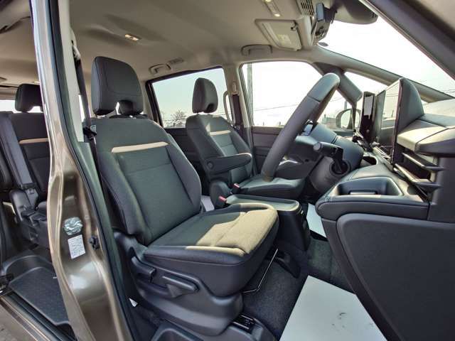 NISSAN SERENA  WG 4WD 2024