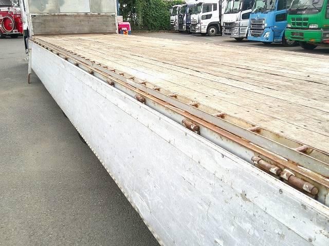 NISSAN DIESEL Quon 2013