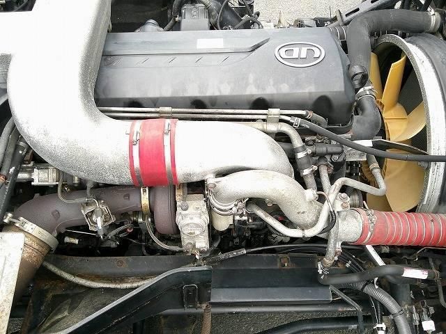 NISSAN DIESEL Quon 2013