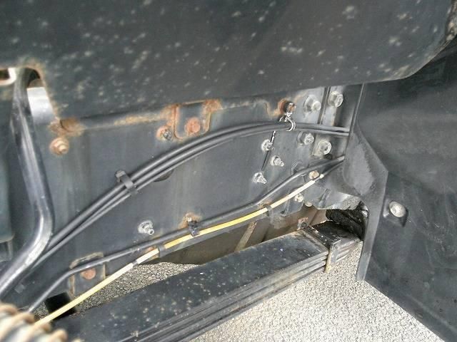 NISSAN DIESEL Quon 2013