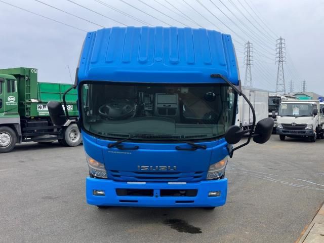 ISUZU FORWARD 2019
