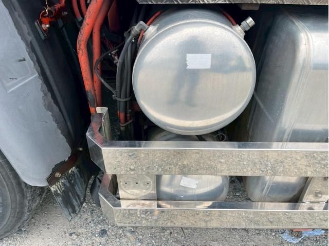 NISSAN DIESEL Quon 2013